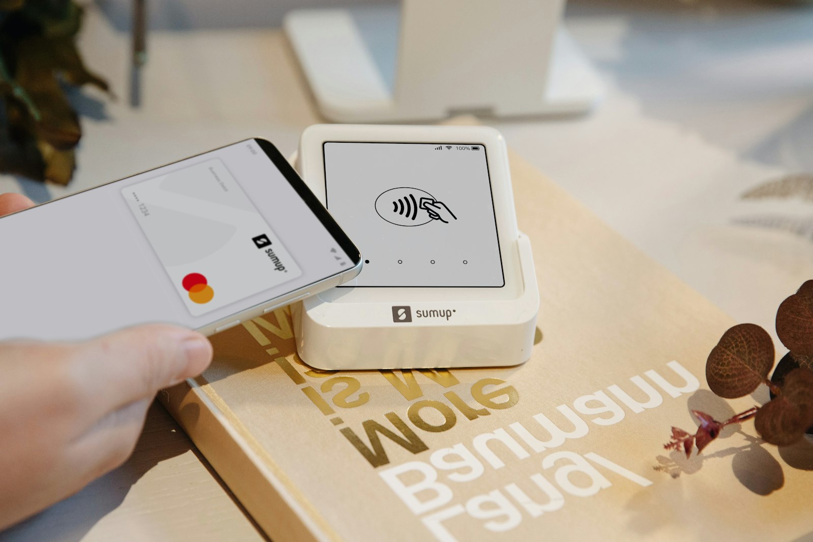 NFC kartvizit ile telefona tek dokunuşla bilgi aktarımı